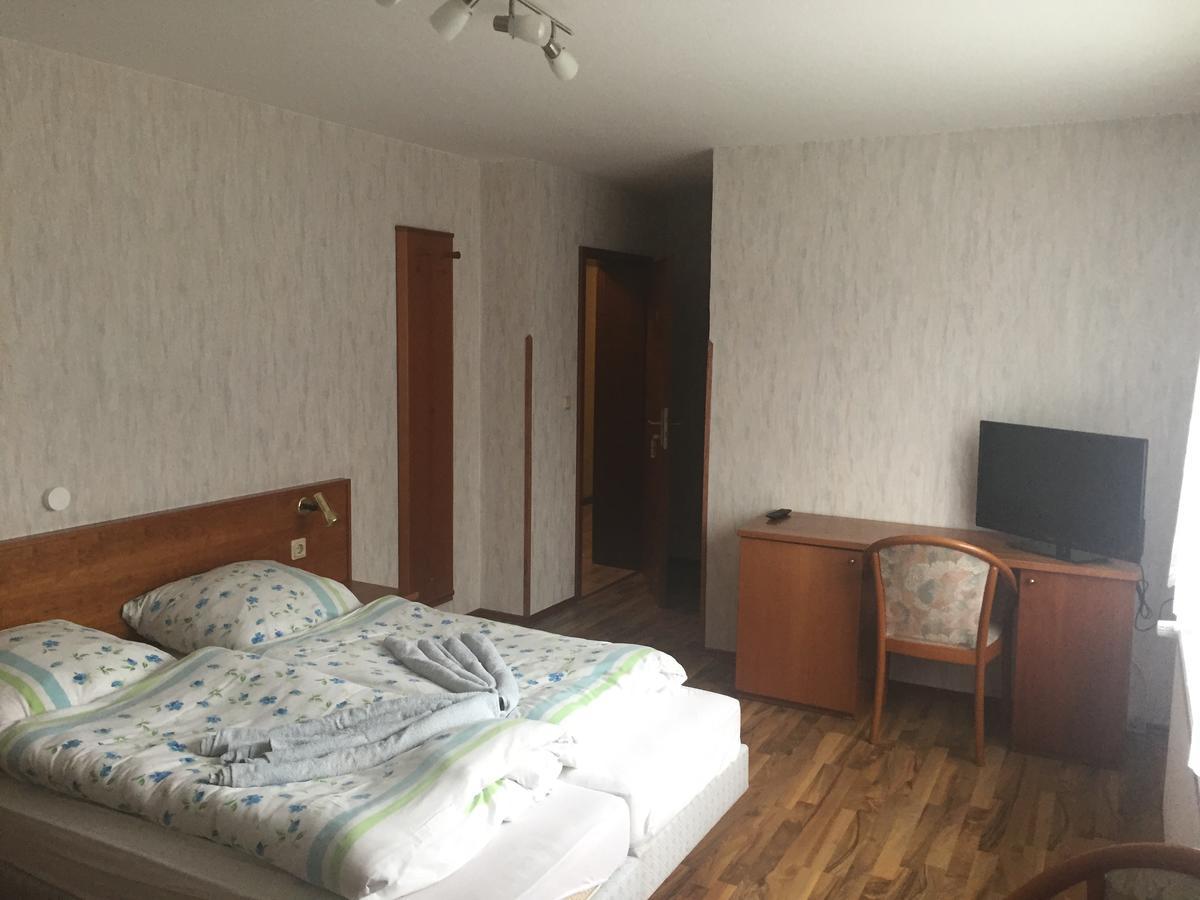Hotel Restaurant Hohe Tanne Grossbreitenbach Kültér fotó
