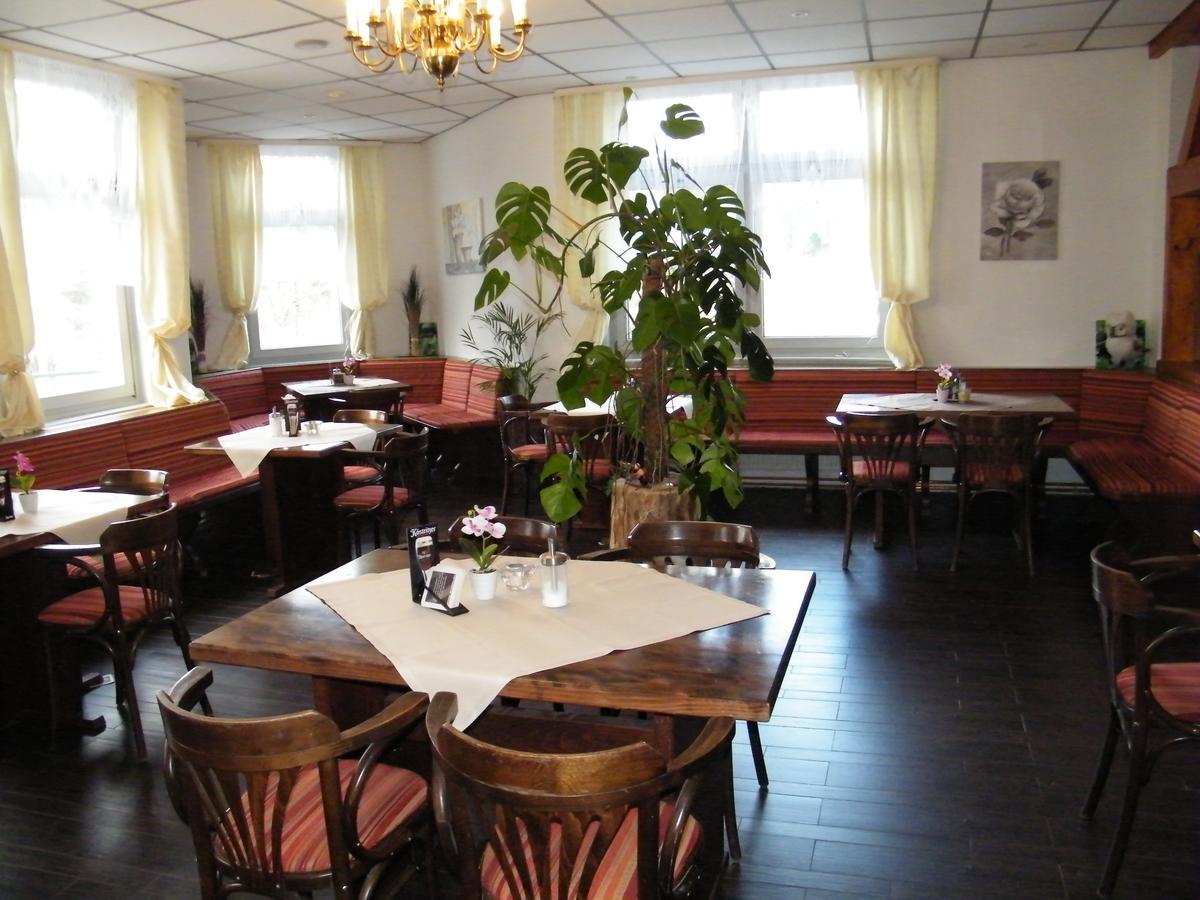 Hotel Restaurant Hohe Tanne Grossbreitenbach Kültér fotó