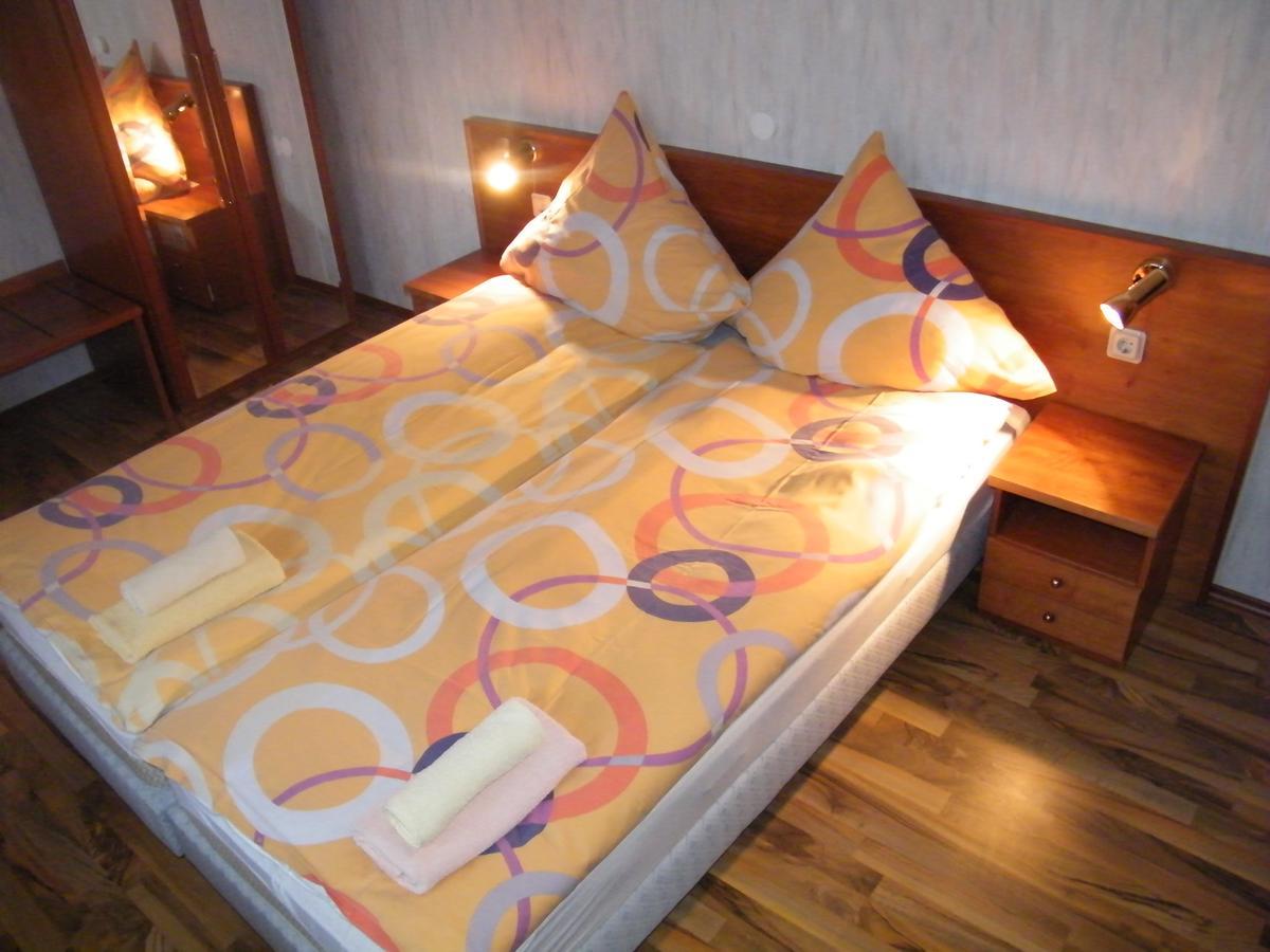 Hotel Restaurant Hohe Tanne Grossbreitenbach Kültér fotó