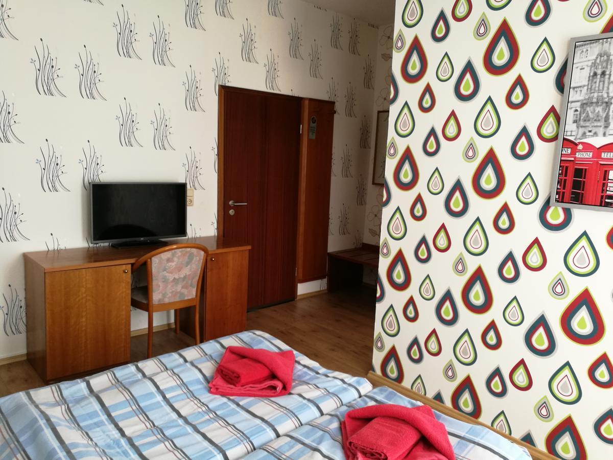 Hotel Restaurant Hohe Tanne Grossbreitenbach Kültér fotó