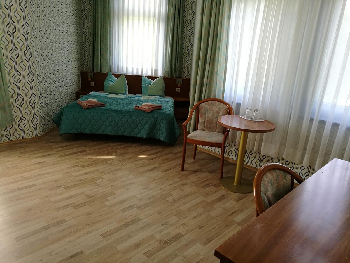 Hotel Restaurant Hohe Tanne Grossbreitenbach Kültér fotó